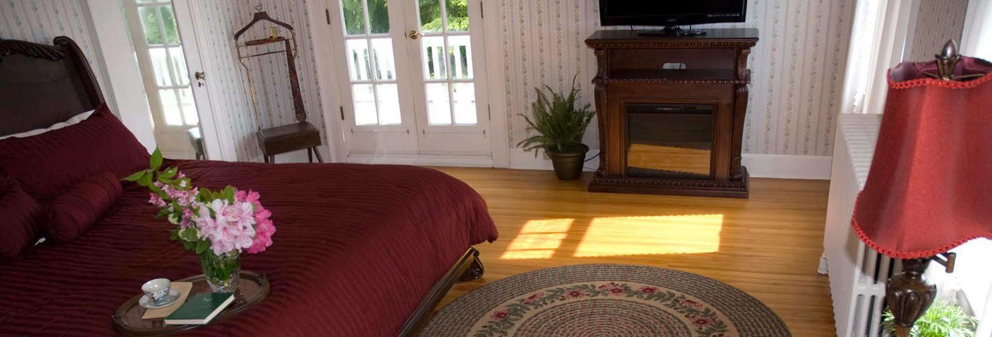 Bayside Bed And Breakfast Everett Exterior foto